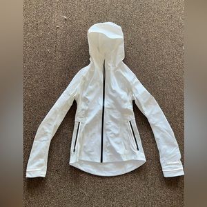 Lululemon reflective water repellent running jacket